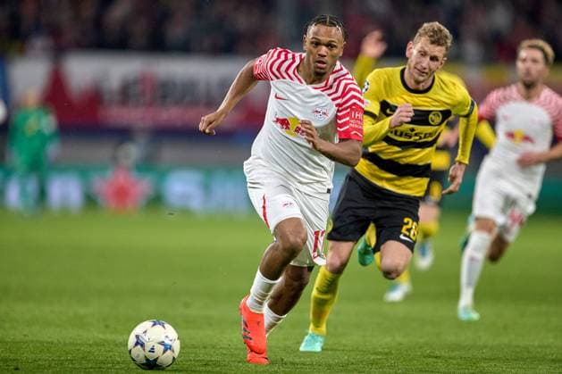 13 12 2023, Football, Men, Champions League, Group stage, 2023 2024, Group G, Matchday 6, RB Leipzig BSC Young Boys Bern Lois Openda 17, RB Leipzig , free kick, action, with ball Leipzig Red Bull Arena Saxony Germany