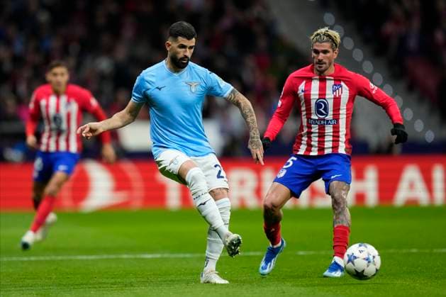 Elseid Hysaj of SS Lazio and Rodrigo De PaulÊof Atletico de MadridÊduring Atletico de Madried vs Lazio Chamoions League match on December 13, 2023 at Civitas Metropolitano Stadium in Madrid, Spain. Photo: Senis Cebolla ALFAQUI Madrid Civitas Metropolitano Stadium Spain Copyright: xSenisxCebollax xALFAQUIx