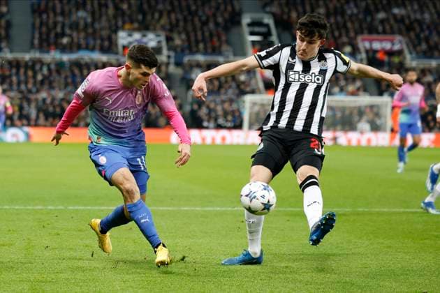Newcastle United v AC Milan Champions League 13-12-2023. Christian Pulisic (11) of AC Milan crosses the ball during the Champions League match between Newcastle United and AC Milan at St. James s Park, Newcastle, England on 13 December 2023. Newcastle St. James s Park Tyne and Wear England Editorial use only , Copyright: xStephenxDobsonx PSI-18596-0032