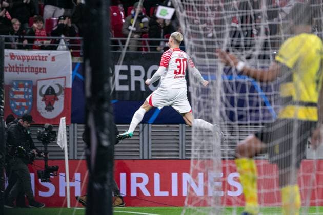 LIPSK 13.12.2023 MECZ FAZA GRUPOWA UEFA LIGA MISTRZOW GRUPA G 2023 2024 - RB LIPSK - YOUNG BOYS BERNO GROUP STAGE UEFA CHAMPIONS LEAGUE MATCH GROUP H 2023 2024: RB LEIPZIG - YOUNG BOYS BERN nz BENJAMIN SESKO RADOSC PO NIEUZNANYM GOLU EMOTIONS AFTER INCORRECT GOAL Fot. Ernest Kolodziej 400mm.pl NEWSPIX.PL --- Newspix.pl POLAND OUT!  20231213_KOL9155