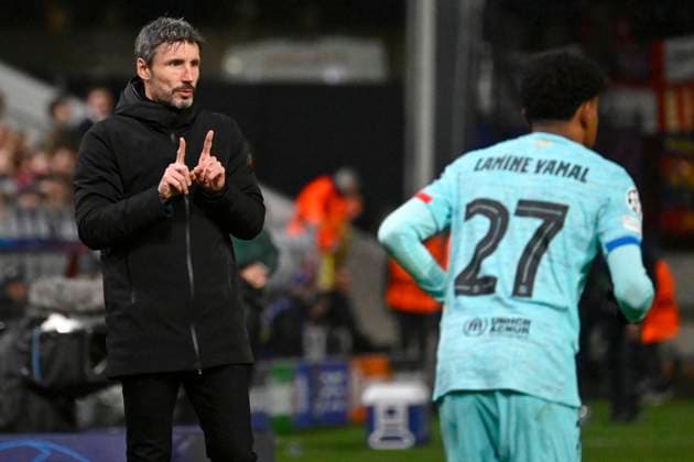 Royal Antwerp FC v FC Barcelona, Barca - UEFA Champions League DEURNE, BELGIUM - DECEMBER 13 : Van Bommel Mark head coach of Antwerp FC pictured during the UEFA Champions League group H match between Royal Antwerp FC and FC Barcelona on December 13, 2023 in Deurne, Belgium, 13 12 2023 Deurne Belgium  Copyright: xPeterxDexVoechtx