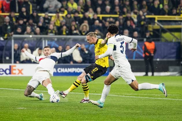 UEFA Champions League Borussia Dortmund FC Paris Saint Germain 13 12 2023 duel Lucas Hernandez FC Paris Saint Germain, 21 , Marius Wolf Borussia Dortmund, 17 , Marquinhos FC Paris Saint Germain, 5 UEFA Champions League matchday 6 Borussia Dortmund FC Paris Saint Germain, Dortmund, SIGNAL IDUNA PARK on 13 12 2023 DFL REGULATIONS PROHIBIT ANY USE OF PHOTOGRAPHS AS IMAGE SEQUENCES AND OR QUASI VIDEO Copyright: xBEAUTIFULxSPORTS Wunderlx