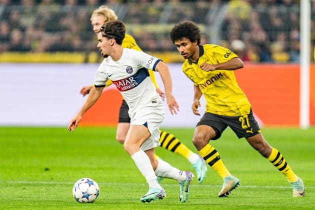 Vitinha Paris Saint Germain, 17 Karim Adeyemi Borussia Dortmund, 27 Borussia Dortmund vs Paris Saint Germain, Football, UEFA Champions League, Matchday 6, 13 12 2023 DFL REGULATIONS PROHIBIT ANY OUSE OF PHOTOGRAPHS AS IMAGE SEQUENCES AND OR QUASI VIDEO Borussia Dortmund vs Paris Saint Germain, Football, UEFA Champions League, Matchday 6, 13 12 2023 Dortmund Copyright: xEibner-Pressefoto BahhoxKarax EP_BVB