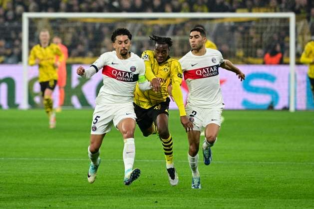 Jamie Jermaine Bynoe Gittens Borussia Dortmund in a duel, action, with Marquinhos 5 Paris Saint Germain and Achraf Hakimi 2 Paris Saint Germain , Borussia Dortmund vs Paris Saint Germain, Football, Champions League, Group stage, 13 12 2023 Dortmund Nordrhein Westfalen Germany Copyright: xkolbert-press MarcxNiemeyerx