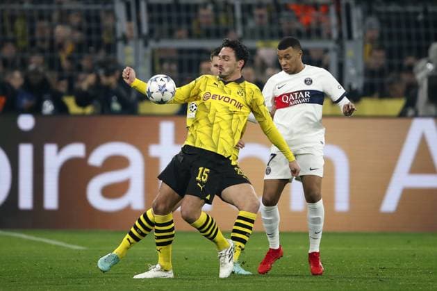 DORTMUND - (l-r) Mats Hummels of Borussia Dortmund, Kylian Mbappe of Paris Saint-Germain during the UEFA Champions League Group F match between Borussia Dortmund and Paris Saint-Germain at Signal Iduna Park on December 13, 2023 in Dortmund, Germany. ANP Hollandse Hoogte Bart Stoutjesdijk UEFA Champions League 2023 24 2023 2024 xVIxANPxSportx xBartxStoutjesdijkxIVx 486221816 originalFilename: 486221816.jpg