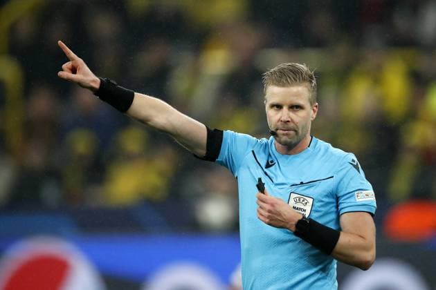 DORTMUND - Referee Glenn Nyberg during the UEFA Champions League Group F match between Borussia Dortmund and Paris Saint-Germain at Signal Iduna Park on December 13, 2023 in Dortmund, Germany. ANP Hollandse Hoogte Bart Stoutjesdijk UEFA Champions League 2023 24 2023 2024 xVIxANPxSportx xBartxStoutjesdijkxIVx 486221932 originalFilename: 486221932.jpg