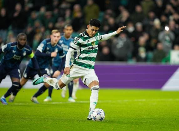 Luis Palma of Celtic scores from the penalty spot to give Celtic a 1-0 lead. Celtic v Feyenoord, UEFA Champions League, Group E, Football, Celtic Park, Glasgow, UK - 13 Dec 2023 EDITORIAL USE ONLY No use with unauthorised audio, video, data, fixture lists, club league logos or live services. Online in-match use limited to 120 images, no video emulation. No use in betting, games or single club league player publications.  Copyright: xStuartxWallace Shutterstockx 14254242w