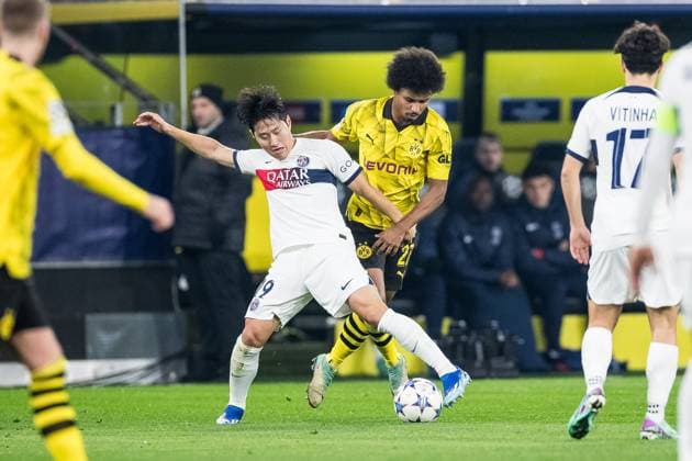UEFA Champions League Borussia Dortmund FC Paris Saint Germain 13 12 2023 duel Kang in Lee FC Paris Saint Germain, 19 , Karim Adeyemi Borussia Dortmund, 27 UEFA Champions League matchday 6 Borussia Dortmund FC Paris Saint Germain, Dortmund, SIGNAL IDUNA PARK on 13 12 2023 DFL REGULATIONS PROHIBIT ANY USE OF PHOTOGRAPHS AS IMAGE SEQUENCES AND OR QUASI VIDEO Copyright: xBEAUTIFULxSPORTS Wunderlx