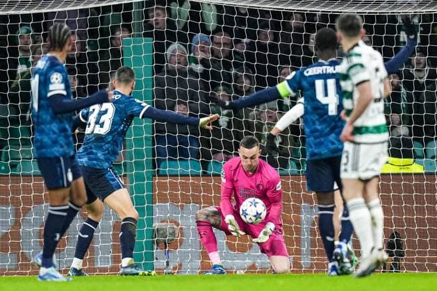 UEFA Champions League: Celtic v Feyenoord Glasgow - Feyenoord keeper Justin Bijlow during the 6th leg of the UEFA Champions League group stage between Celtic v Feyenoord at Celtic Park on 13 December 2023 in Glasgow, Scotland. Copyright: xYannickxVerhoevenx