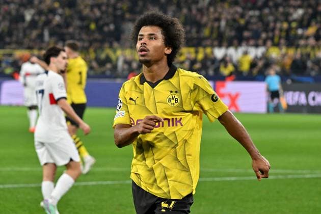 13 12 2023, xsltx, Football UEFA Champions League, Borussia Dortmund Paris St Germain PSG emspor, v l Karim Adeyemi Borussia Dortmund DFL DFB REGULATIONS PROHIBIT ANY USE OF PHOTOGRAPHS as IMAGE SEQUENCES and or QUASI VIDEO Dortmund