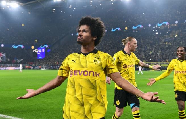 Football, Champions League, Germany, Men, Season 2023 2024, Matchday 6, Signal Iduna Park Dortmund Bor Dortmund FC Paris Saint Germain Cheers Karim Adeyemi BVB after his goal for 1 0 Cheers, Joy, Action UEFA REGULATES PROHIBIT ANY USE OF PHOTOGRAPHS AS IMAGE SEQUENCES AND OR QUASI VIDEO