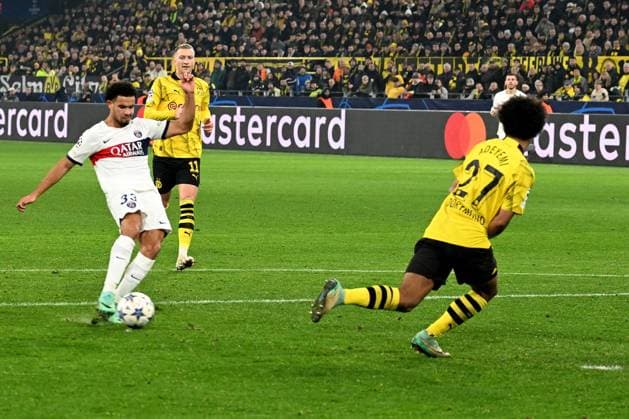 13 12 2023, xsltx, football UEFA Champions League, Borussia Dortmund Paris St Germain PSG emspor, v l Waren Zaire Emery FC Paris Saint Germain scores the goal 1 1 DFL DFB REGULATIONS PROHIBIT ANY USE OF PHOTOGRAPHS as IMAGE SEQUENCES and or QUASI VIDEO Dortmund
