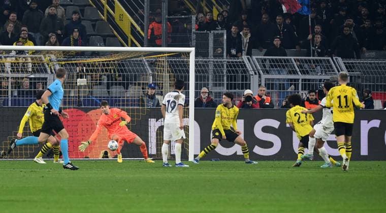 Warren Zaire Emery Paris Saint Germain , 2 v re , scores the goal to 1 1 13 12 2023, Football Champions League, Season 2023 2024, Preliminary round, Matchday 6, Borussia Dortmund Paris Saint Germain Dortmund Signal Iduna Park Nordrhein Westfalen Germany Team2