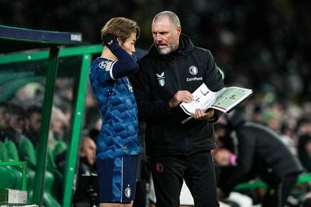 UEFA Champions League: Celtic v Feyenoord Glasgow - Ayase Ueda of Feyenoord, Feyenoord assistent-trainer John de Wolf during the 6th leg of the UEFA Champions League group stage between Celtic v Feyenoord at Celtic Park on 13 December 2023 in Glasgow, Scotland. Copyright: xTomxBodex