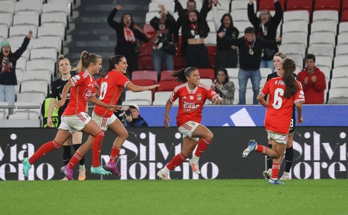 Goal for 1 0 for Lisbon, Benfica Lisbon vs Eintracht Frankfurt, 2023 24 season, Football, UEFA Womens Champions League, Group A, Matchday 3, 13 12 2023, Benfica Lisbon vs Eintracht Frankfurt, 2023 24 season, Football, UEFA Womens Champions League, Group A, Group stage, Matchday 3, 13 12 2023, Lisbon Copyright: xJoergxNiebergall Eibner-Pressefox EP_JNL