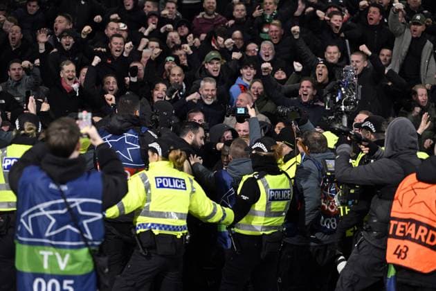 GLASGOW - Yankuba Minteh of Feyenoord celebrates the 1-1 during the UEFA Champions League Group E match between Celtic FC and Feyenoord at Celtic Park on December 13, 2023 in Glasgow, Scotland. ANP OLAF KRAAK Group E - UEFA Champions League 2023 2024 xVIxANPxSportx xxANPxIVx 486225929 originalFilename: 486225929.jpg