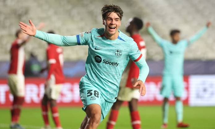 Barcelona s Marc Guiu celebrates after scoring during a game between Belgian soccer team Royal Antwerp FC and Spanish club FC Barcelona, Barca in Antwerp, on Wednesday 13 December 2023, day six of the Champions League group stage, in group H. VIRGINIExLEFOUR  x82282010x