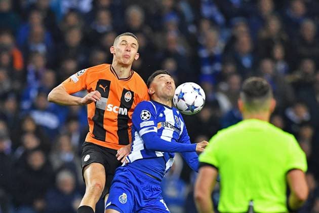 13th December 2023: EUFA Champions League football, FC Porto versus Shakhtar Donetsk: Pep& xea; of Porto FC challenged by Valeriy Bondar of Shakhtar Donetsk  ActionPlus12585569 DanielxCastro