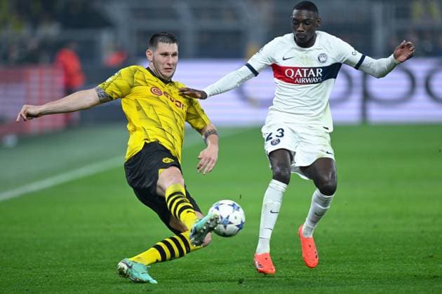 13 12 2023, Football, UCL, UEFA Champions League, Group stage, Matchday 6, Season 2023 2024, Borussia Dortmund Paris St Germain, Niklas Süle Borussia Dortmund , Randal Kolo Muani Paris St Germain xRHR PHOTO TKx Copyright: TeresaxKroeger RHR-FOTOx RHR-FOTO TK