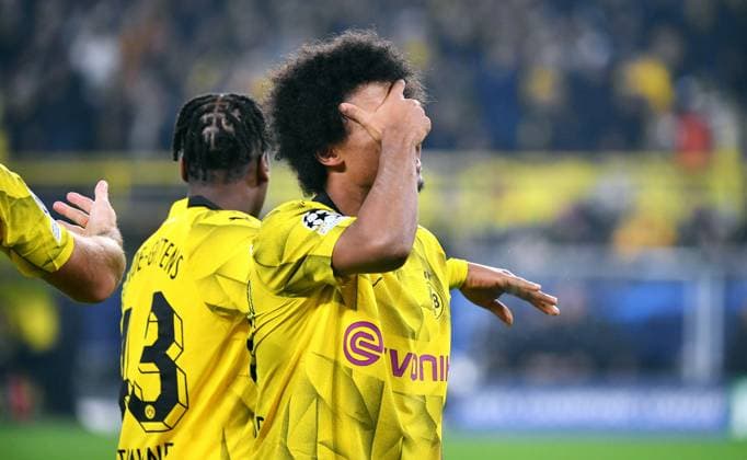 Football, Champions League, Germany, Men, Season 2023 2024, Matchday 6, Signal Iduna Park Dortmund Bor Dortmund FC Paris Saint Germain Cheers Karim Adeyemi BVB after his goal for 1 0 Cheers, Joy, Action UEFA REGULATES PROHIBIT ANY USE OF PHOTOGRAPHS AS IMAGE SEQUENCES AND OR QUASI VIDEO