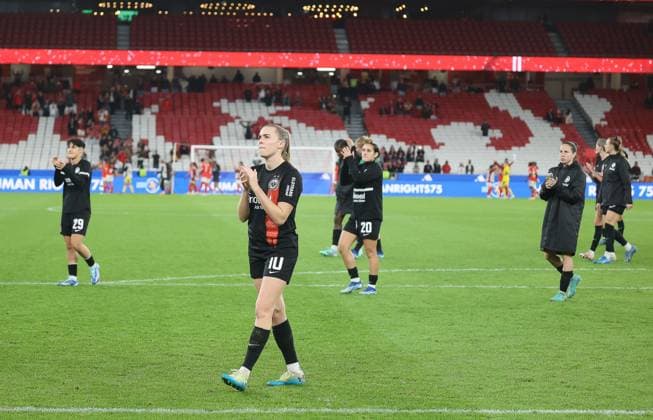 Laura Freigang Eintracht Frankfurt 10 , Benfica Lisbon vs Eintracht Frankfurt, Season 2023 24, Football, UEFA Womens Champions League, Group A, Matchday 3, 13 12 2023, Benfica Lisbon vs Eintracht Frankfurt, Season 2023 24, Football, UEFA Womens Champions League, Group A, Group stage, Matchday 3, 13 12 2023, Lisbon Copyright: xJoergxNiebergall Eibner-Pressefox EP_JNL