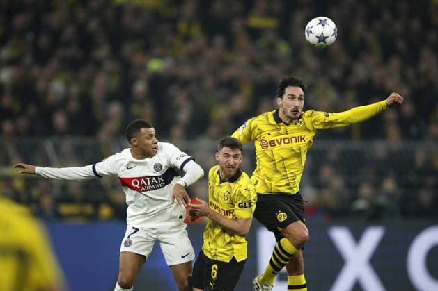 DORTMUND - (l-r) Kylian Mbappe of Paris Saint-Germain, Salih Ozcan of Borussia Dortmund, Mats Hummels of Borussia Dortmund during the UEFA Champions League Group F match between Borussia Dortmund and Paris Saint-Germain at Signal Iduna Park on December 13, 2023 in Dortmund, Germany. ANP Hollandse Hoogte Bart Stoutjesdijk UEFA Champions League 2023 24 2023 2024 xVIxANPxSportx xBartxStoutjesdijkxIVx 486232844 originalFilename: 486232844.jpg
