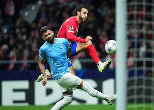 Mario Hermoso of Atletico de Madrid Atletico de Madrid v SS Lazio, UEFA Champions League match, Group E, date 6. Football, Civitas Metropolitano Stadium, Madrid, Spain - 13 December 2023 Editorial use only  Copyright: xPRESSINPHOTO Shutterstockx 14256702br