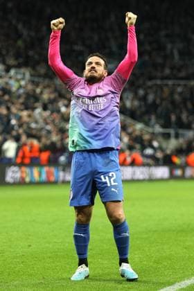 Newcastle United FC v AC Milan: Group F - UEFA Champions League 2023 24 Marco Sportiello of AC Milan is celebrating victory during the UEFA Champions League Group F match between Newcastle United and Associazione Calcio Milan at St. James s Park in Newcastle, on December 13, 2023. Newcastle Tyne and Wear United Kingdom  Copyright: xMIxNewsx originalFilename:fletcher-newcastl231213_npvEj.jpg