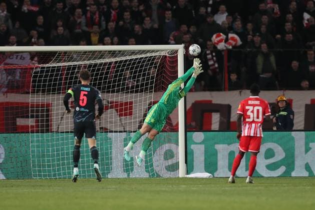 CRVENA ZVEZDA vs MANCHESTER CITY STEFAN ORTEGA goalie, JOHN STONES football Crvena zvezda vs Manchester City UEFA Champions league match at Rajko Mitic stadium, Belgrade 13.12.2023 Foto: Belgrade Rajko Mitic stadium Serbia Copyright: xMarkoxMetlasx xMNxPressx