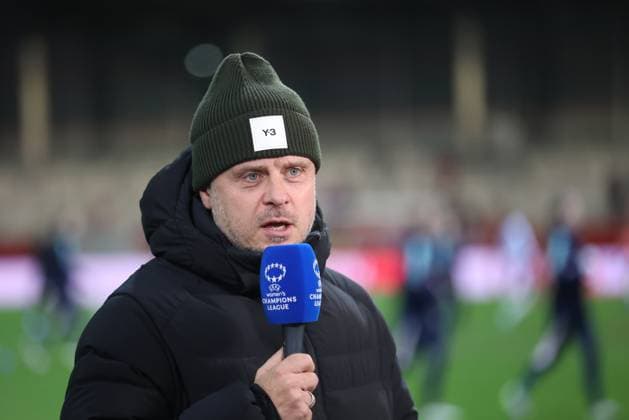 Munich, Germany 14 December 2023 Football, Women, Champions League, Matchday 3, Season 2023 2024, FC Bayern Munich Ajax Amsterdam, Campus Alexander Straus, Coach FC Bayern Munich at the interview