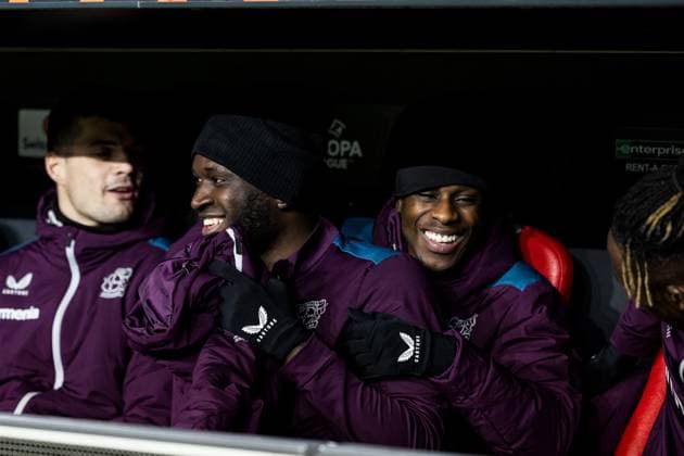 UEFA Europa League Bayer 04 Leverkusen Molde FK 14 12 2023 Victor Boniface Bayer 04 Leverkusen, 22 sits on Jeremie Frimpong Bayer 04 Leverkusen, 30s lap on the bench, both laugh UEFA Europa League Matchday 6 Bayer 04 Leverkusen 1Molde FK, BayArena Leverkusen on 14 12 2023 DFL REGULATIONS PROHIBIT ANY USE OF PHOTOGRAPHS AS IMAGE SEQUENCES AND OR QUASI VIDEO Copyright: xBEAUTIFULxSPORTS Wunderlx