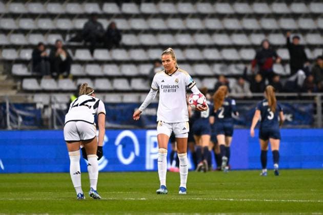 Moller ( 16 - Real Madrid ) looks dejected during the WCL match between PFC and Real Madrid at Stade Charlety on December 14, 2023 in Paris, France. ( Photo by federico pestellini panoramic ) - FOOTBALL : PFC vs Real Madrid - Ligue des Champions Feminine - 14 12 2023 FedericoPestellini Panoramic 