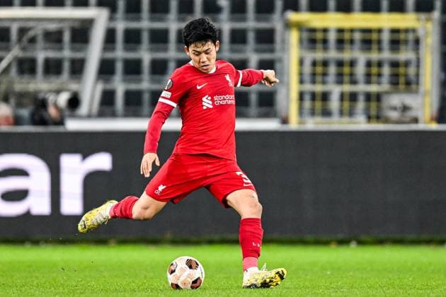 BRUSSELS - Wataru Endo of Liverpool FC during the UEFA Europa League in group E match between R. Union Sint Gillis and Liverpool FC at Lotto Park stadium on December 14, 2023 in Brussels, Belgium. ANP Hollandse Hoogte UEFA Europa Europa League 2023 24 2022 2023 xVIxANPxSportx xGerritxvanxKeulenxIVx 486291833 originalFilename: 486291833.jpg