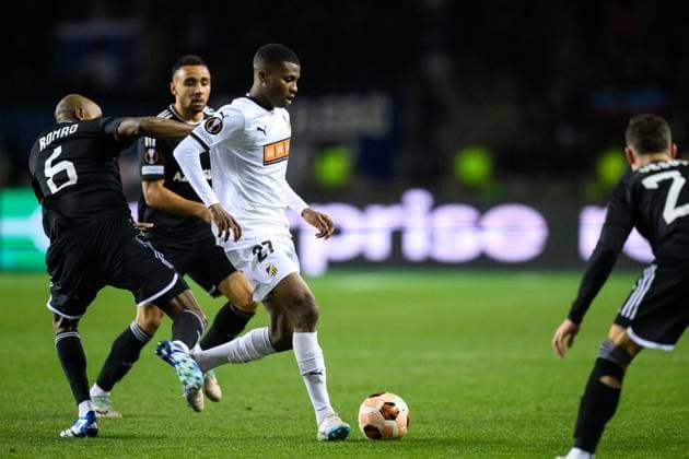 231214 Akoua Romeo Amane of Häcken during the UEFA Europa League match between Qarabag and Häcken on December 14, 2023 in Baku Photo Carl Sandin BILDBYRAN code CS CS0469 fotboll football soccer football uefa europa league qarabag häcken bbeng  Copyright: CARLxSANDIN BB231214CS057