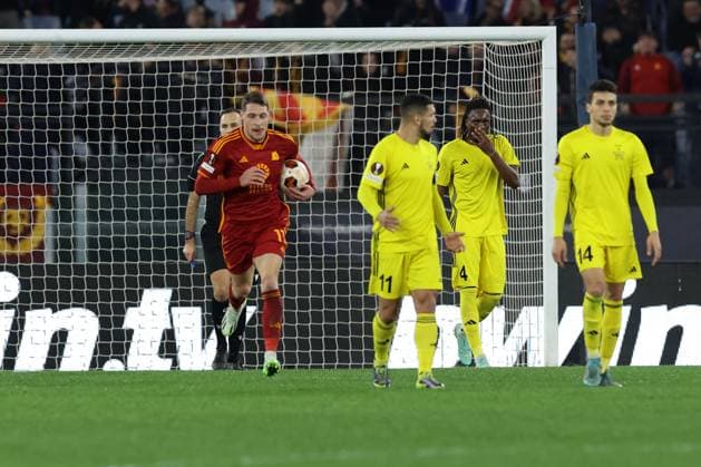 UEFA Europa League Group G AS Roma vs Sheriff Tiraspol Roma™s Italian forward Andrea Belotti celebrates after scoring a goal during UEFA Europa League Group G match between AS Roma vs Sheriff Tiraspol at Olimpico stadium on December 14, 2023 in Rome, Italy. ABPH9462 Copyright: xAntonioxBalascox