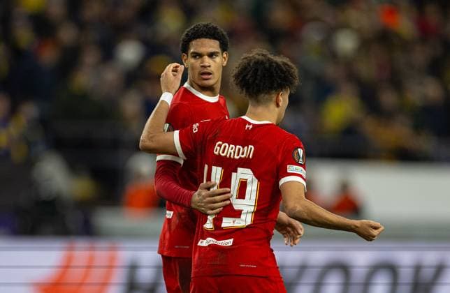 Football - UEFA Europa League - Group E - Royale Union Saint-Gilloise v Liverpool FC BRUSSELS, BELGIUM - Thursday, December 14, 2023: Liverpool s Jarell Quansah (L) celebrates after scoring the first equalising goal during the UEFA Europa League Group E matchday 6 game between Royale Union Saint-Gilloise and Liverpool FC at the Constant Vanden Stock Stadium. (Photo by David Rawcliffe Propaganda) BRUSSELS Constant Vanden Stock Stadium BRUSSELS-CAPITOL-REGION BELGIUM  Copyright: xDavidxRawcliffex P2023-12-14-Union_SG_Liverpool-55
