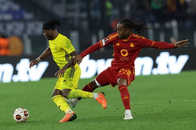 UEFA Europa League Group G AS Roma vs Sheriff Tiraspol Roma™s Portuguese midfielder Renato Sanches challenges for the ball with Sheriff s midfielder Cedric Badolo during UEFA Europa League Group G match between AS Roma vs Sheriff Tiraspol at Olimpico stadium on December 14, 2023 in Rome, Italy. ABPH9975 Copyright: xAntonioxBalascox