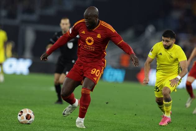 UEFA Europa League Group G AS Roma vs Sheriff Tiraspol Roma™s Belgian forward Romelu Lukaku controls the ball during UEFA Europa League Group G match between AS Roma vs Sheriff Tiraspol at Olimpico stadium on December 14, 2023 in Rome, Italy. ABPH0046 Copyright: xAntonioxBalascox