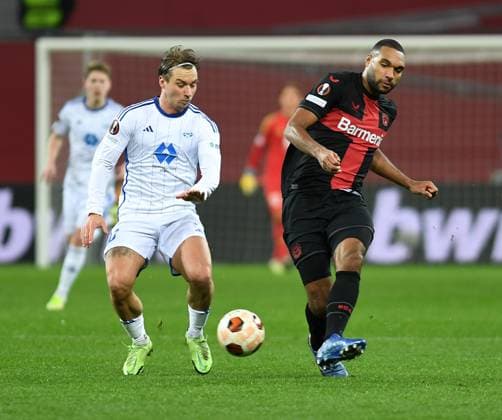 14 12 2023, Leverkusen, Germany, BayARENA, Bayer Leverkusen vs Molde FK UEFA Europa League 2023 2024 Group H, Jonathan Tah Bayer 04 Leverkusen in action, on the ball, single action Photo Ralf Treese Leverkusen BayARENA North Rhine Westphalia Germany 521_LEVMOL20231214_025 Treese-521