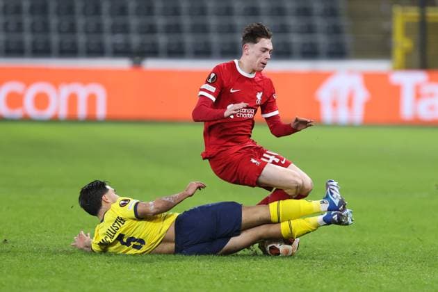 231214 Royale Union Saint-Gilloise vs Liverpool FC Kevin Mac Allister of Union tackles Luke Chambers of Liverpool during a football game between Royale Union Saint-Gilloise and Liverpool FC on day 6 in Group E of the UEFA Europa League season 2023-2024 competition on December 14, 2023 in Brussels, Belgium. (Photo by Frank Abbeloos Isosport) BRUSSELS BELGIUM  Copyright: xx 424602