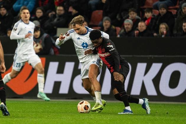 GER, UEFA Europa League matchday 6, Bayer 04 Leverkusen vs Molde Fotballklubb 14 12 2023, BayArena, Leverkusen, GER, UEFA Europa League matchday 6, Bayer 04 Leverkusen vs Molde Fotballklubb In the picture duel between Fredrik Gulbrandsen Molde Fotballklubb, 8 and Nathan Tella Bayer 04 Leverkusen, 19 nordphotoxGmbHxx xChristianxSchulze nph000300