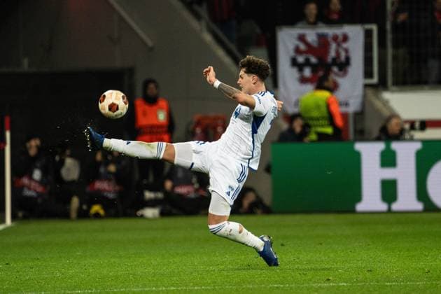 GER, UEFA Europa League matchday 6, Bayer 04 Leverkusen vs Molde Fotballklubb 14 12 2023, BayArena, Leverkusen, GER, UEFA Europa League matchday 6, Bayer 04 Leverkusen vs Molde Fotballklubb In picture Mathias Fjörtoft Lövik Fjoertoft Loevik Molde Fotballklubb, 31 single action whole body whole body ball on foot nordphotoxGmbHxx xChristianxSchulze nph000300