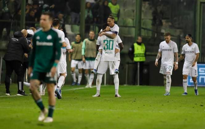 Panathinaikos vs Maccabi Haifa Players of Maccabi Haifa celebrate after scoring the 0-2 during the UEFA Europa League group F soccer match between Panathinaikos and Maccabi Haifa held at Apostolos Nikolaidis Stadium, in Athens, Greece, 14 December 2023. ATHENS ATHENS Greece Copyright: xPANAGIOTISxMOSCHANDREOUx _NCH2168