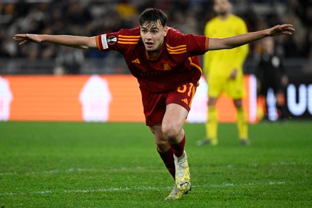 Sport Bilder des Tages Niccolo Pisilli of AS Roma celebrates after scoring the goal of 3-0 during the Europa League Group G football match between AS Roma and FC Sheriff Tiraspol at Olimpico stadium in Rome (Italy), December 14th, 2023. andreaxstaccioli