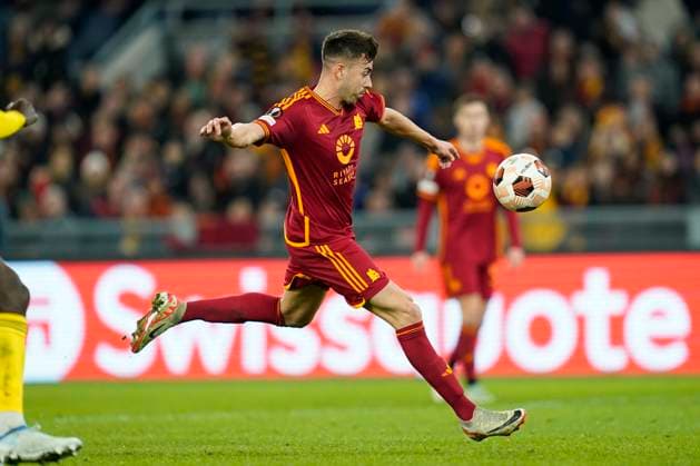 Stephan El Shaarawy of AS Roma during the UEFA Europa League match between AS Roma and FC Sheriff Tiraspol at Stadio Olimpico Rome Italy on 14 December 2023. Rome Stadio Olimpico Rome Italy Copyright: xPhotoxSportxPicsx SP24-786-070