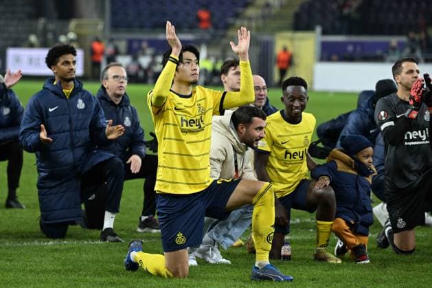 231214 Royale Union Saint-Gilloise vs Liverpool FC Koki Machida of Union celebrates after a football game between Royale Union Saint-Gilloise and FC Liverpool on day 6 in Group E of the UEFA Europa League season 2023-2024 competition on December 14, 2023 in Brussels, Belgium. (Photo by Maarten Straetemans Isosport) BRUSSELS BELGIUM  Copyright: xx 424686