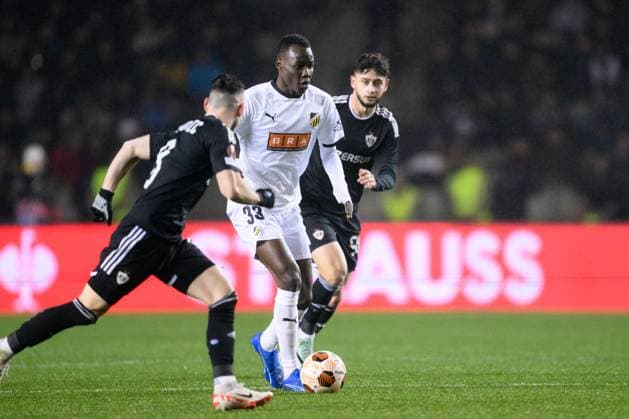 231214 John Paul Dembe of Häcken during the UEFA Europa League match between Qarabag and Häcken on December 14, 2023 in Baku Photo Carl Sandin BILDBYRAN code CS CS0469 fotboll football soccer fotball uefa europa league qarabag häcken bbeng  Copyright: CARLxSANDIN BB231214CS115