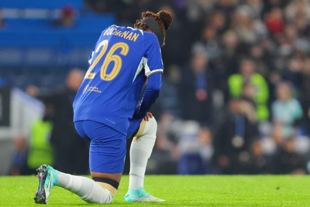 Chelsea Women v BK Hacken FF UEFA Womens Champions League Kadeisha Buchanan of Chelsea Women taking the knee before the UEFA Womens Champions League Group D match at Stamford Bridge, London Copyright: xChrisxMyattx FIL-19368-0009 UK Newspapers OUT