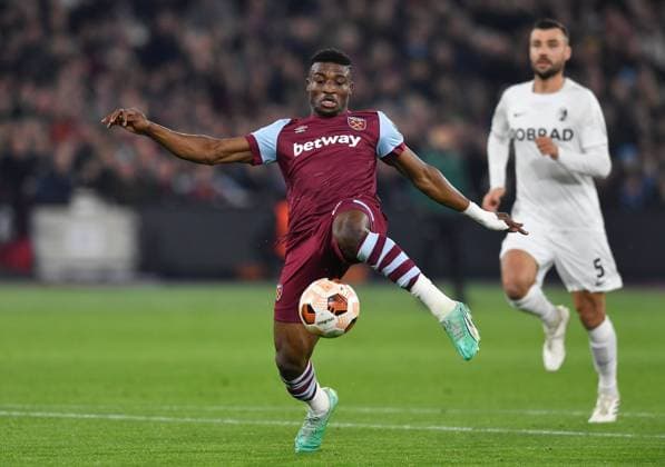 Mohammed Kudus of West Ham United scores a goal to make it 1-0 West Ham United v Freiburg, UEFA Europa League, Group A, Football, London Arena, London, UK - 14 Dec 2023 EDITORIAL USE ONLY No use with unauthorised audio, video, data, fixture lists, club league logos or live services. Online in-match use limited to 120 images, no video emulation. No use in betting, games or single club league player publications. Copyright: xAlanxWalter Shutterstockx 14254269w