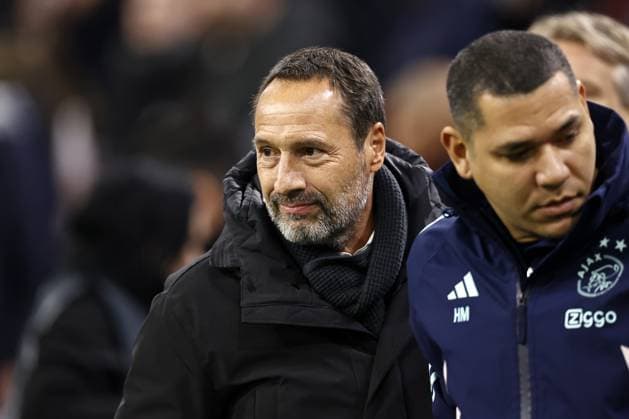 AMSTERDAM - (l-r) Ajax coach John van t Schip, Ajax assistant coach Hedwiges Maduro during the UEFA Europa League group B match between Ajax Amsterdam and AEK Athene FC at the Johan Cruyff ArenA on December 14, 2023 in Amsterdam, Netherlands. ANP MAURICE VAN STEEN UEFA Europa League 2023 24 2023 2024 xVIxANPxSportx xxANPxIVx 486301076 originalFilename: 486301076.jpg